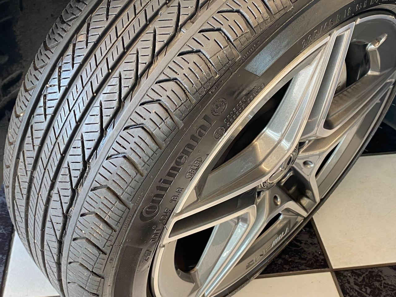 2019 Mercedes-Benz C-Class C 300 AMG PKG 4Matic+Finance @2.99%+CLEAN CARFAX - Photo #12