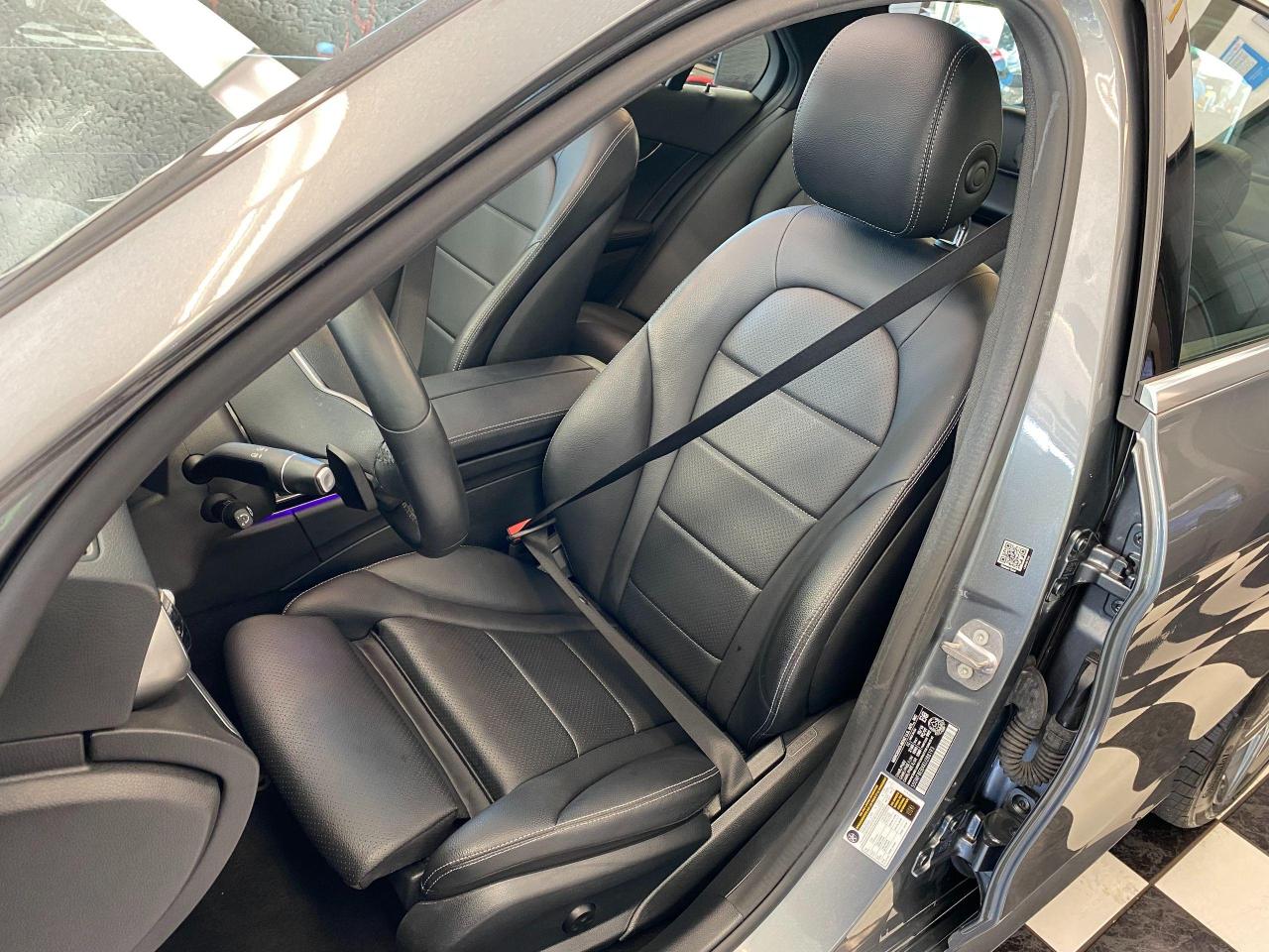 2019 Mercedes-Benz C-Class C 300 AMG PKG 4Matic+Finance @2.99%+CLEAN CARFAX - Photo #20