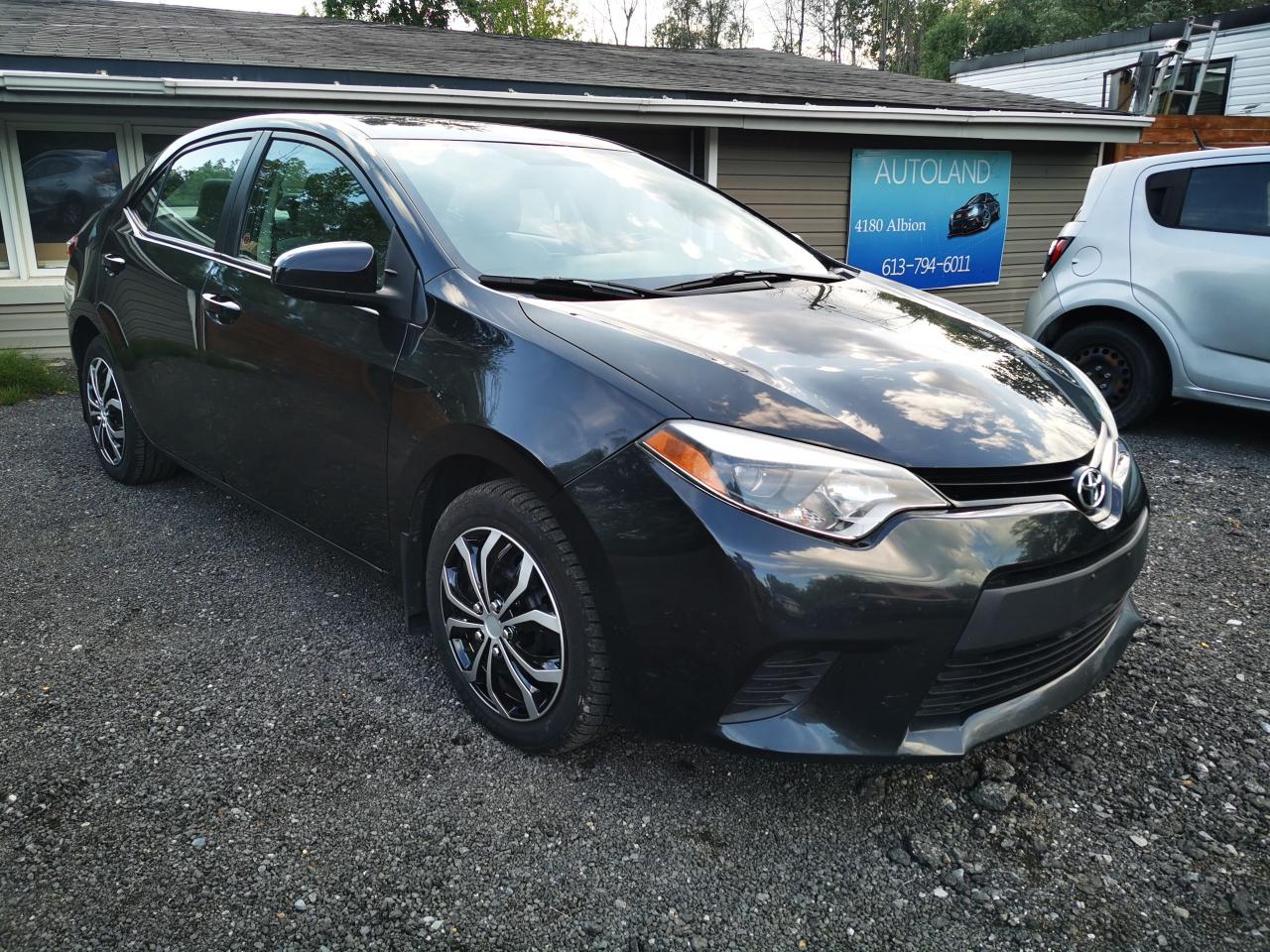 2014 Toyota Corolla LE - Photo #2