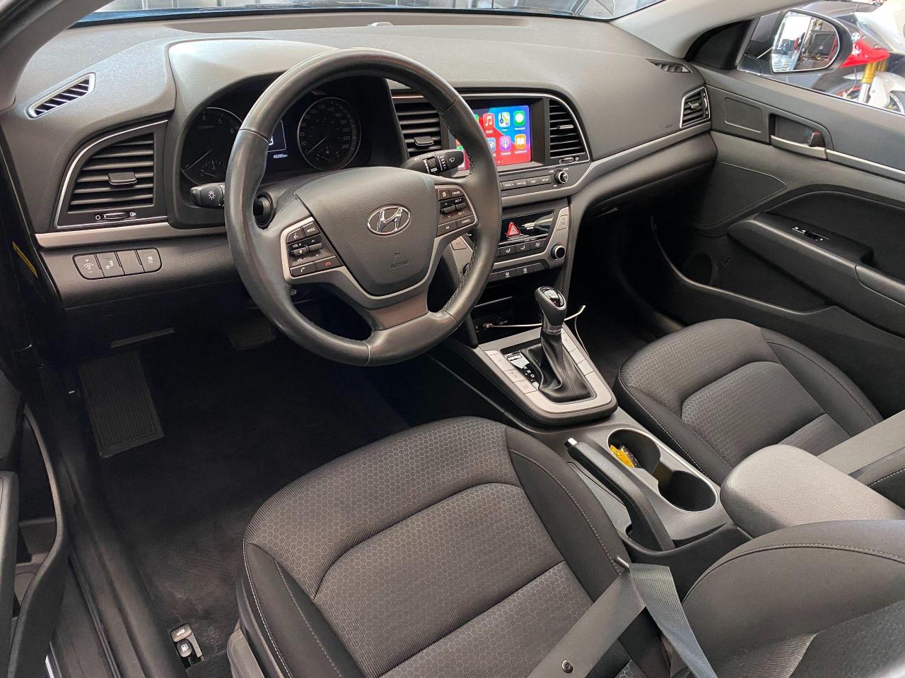 2018 Hyundai Elantra GL SE+Sunroof+Push Start+Blind Spot+CLEAN CARFAX Photo17