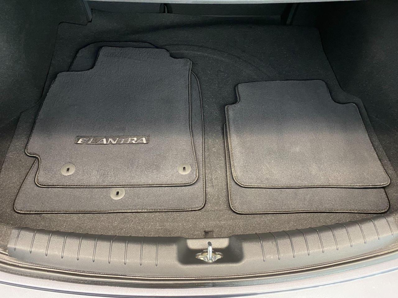 2018 Hyundai Elantra GL SE+Sunroof+Push Start+Blind Spot+CLEAN CARFAX - Photo #26