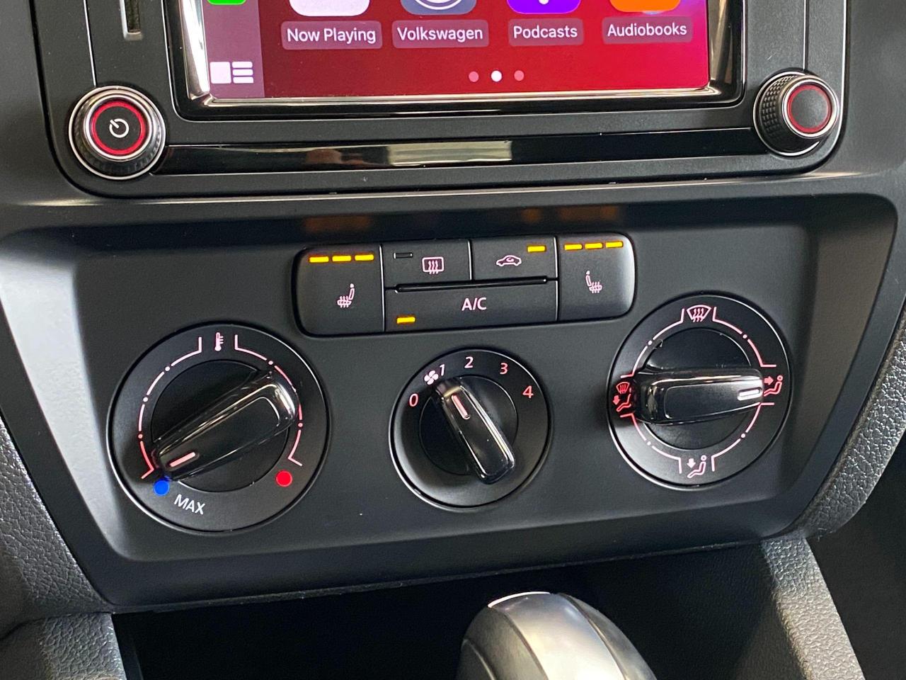 2017 Volkswagen Jetta Trendline+Camera+ApplePlay+HeatedSeats+CLEANCARFAX - Photo #36