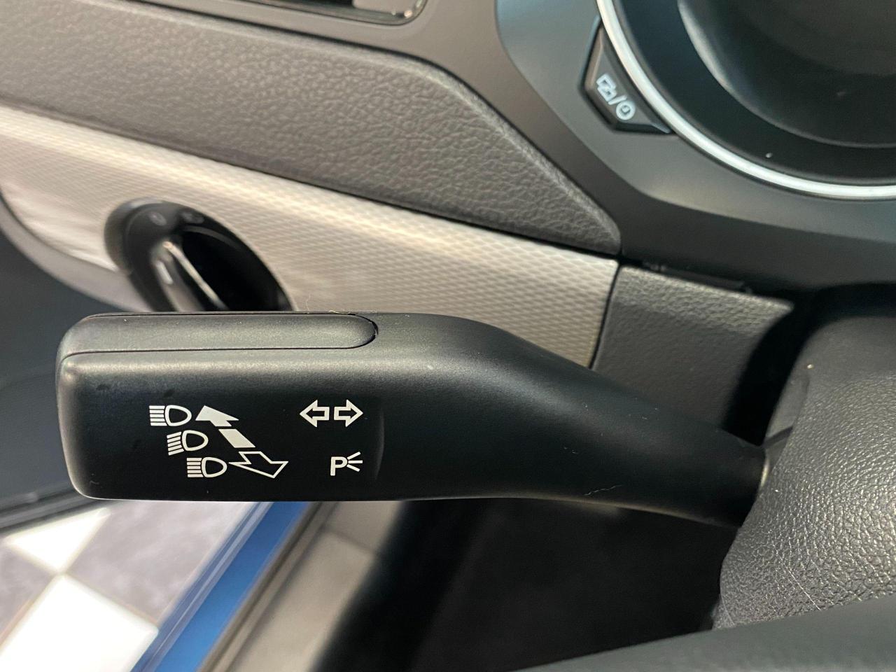 2017 Volkswagen Jetta Trendline+Camera+ApplePlay+HeatedSeats+CLEANCARFAX - Photo #52