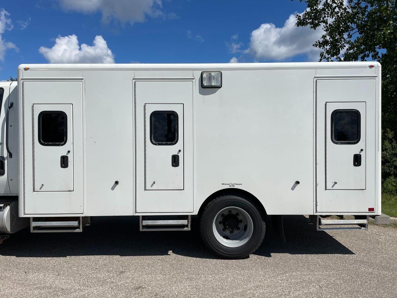 2014 International 4300 POLICE SERVICE TRUCK - Photo #7