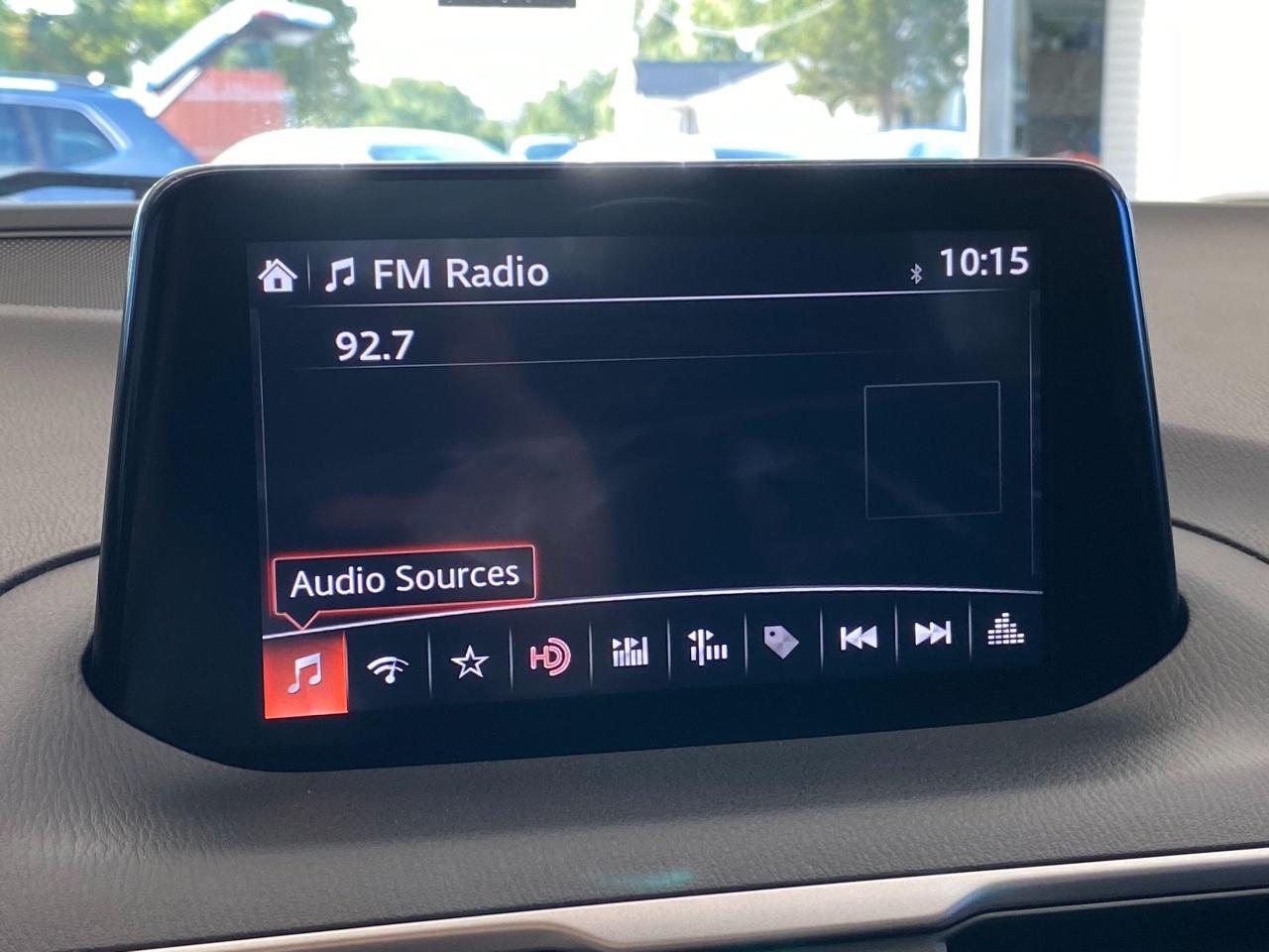 2018 Mazda MAZDA3 GS+GPS+Camera+Roof+Heated Steering+CLEAN CARFAX - Photo #28