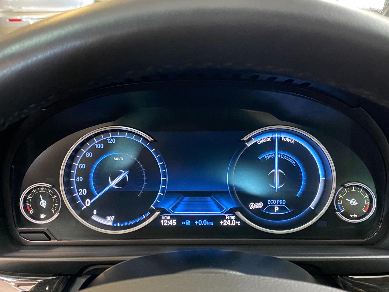 2016 BMW 5 Series 528i xDrive+GPS+Roof+Sensors+Xenons+CLEAN CARFAX - Photo #21