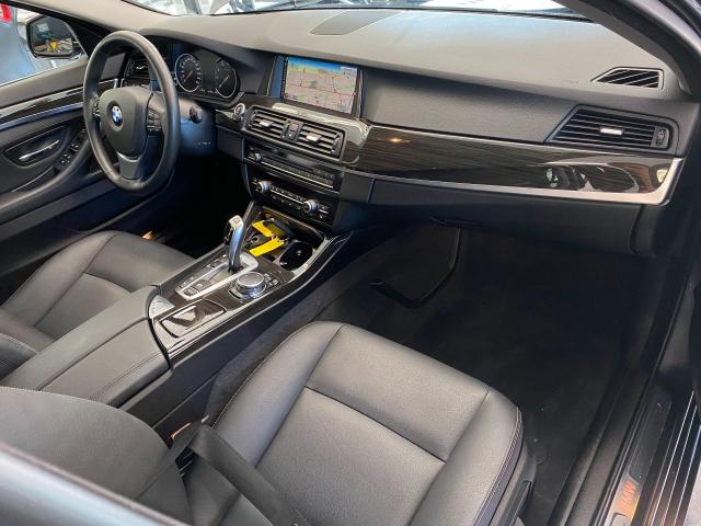 2016 BMW 5 Series 528i xDrive+GPS+Roof+Sensors+Xenons+CLEAN CARFAX Photo26