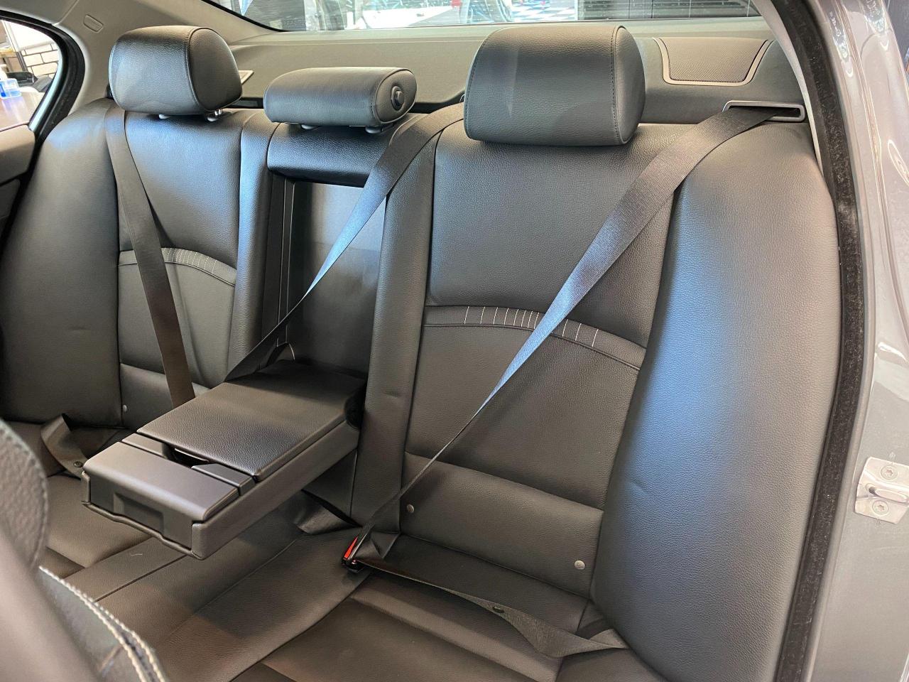 2016 BMW 5 Series 528i xDrive+GPS+Roof+Sensors+Xenons+CLEAN CARFAX - Photo #30