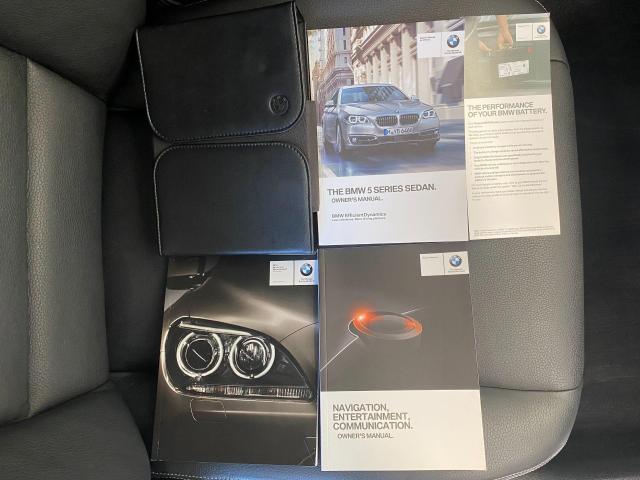 2016 BMW 5 Series 528i xDrive+GPS+Roof+Sensors+Xenons+CLEAN CARFAX Photo33