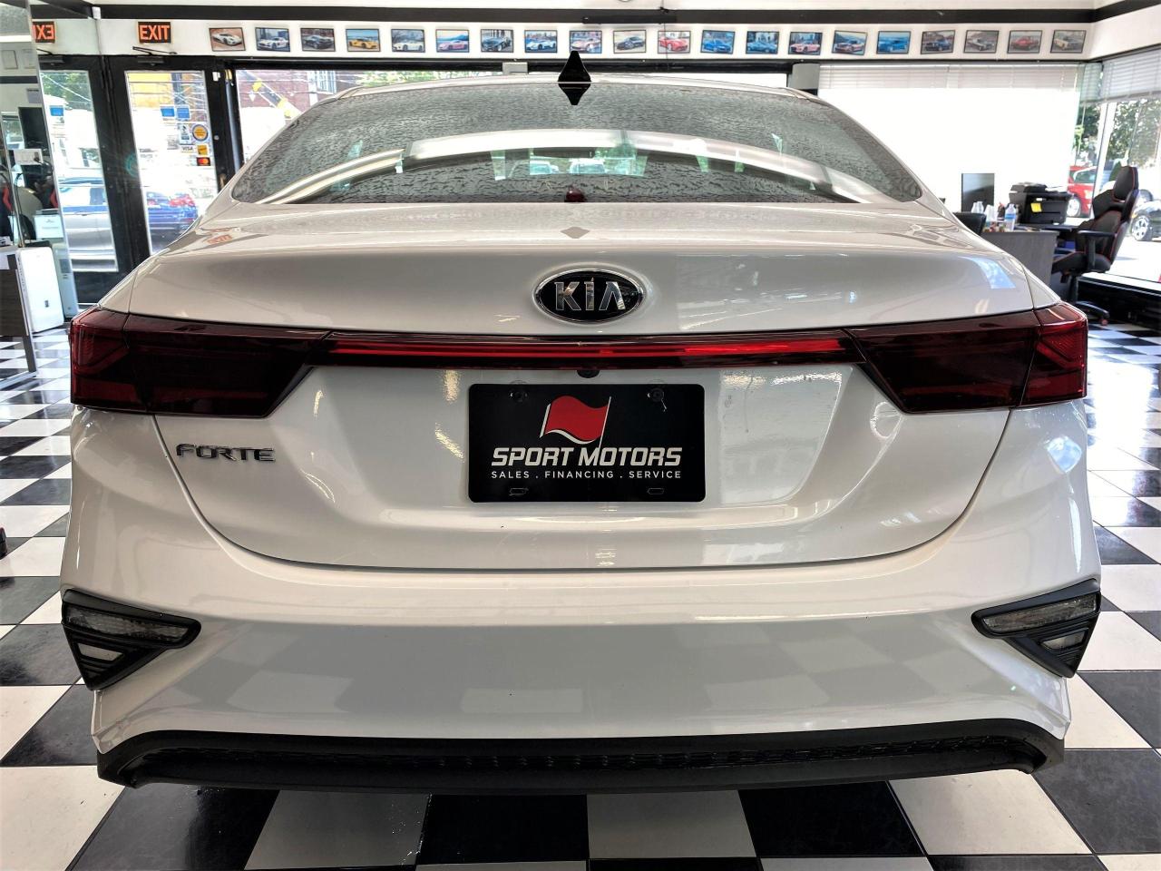 2019 Kia Forte LX+ApplePlay+Heated Seats & Steering+CLEAN CARFAX Photo3