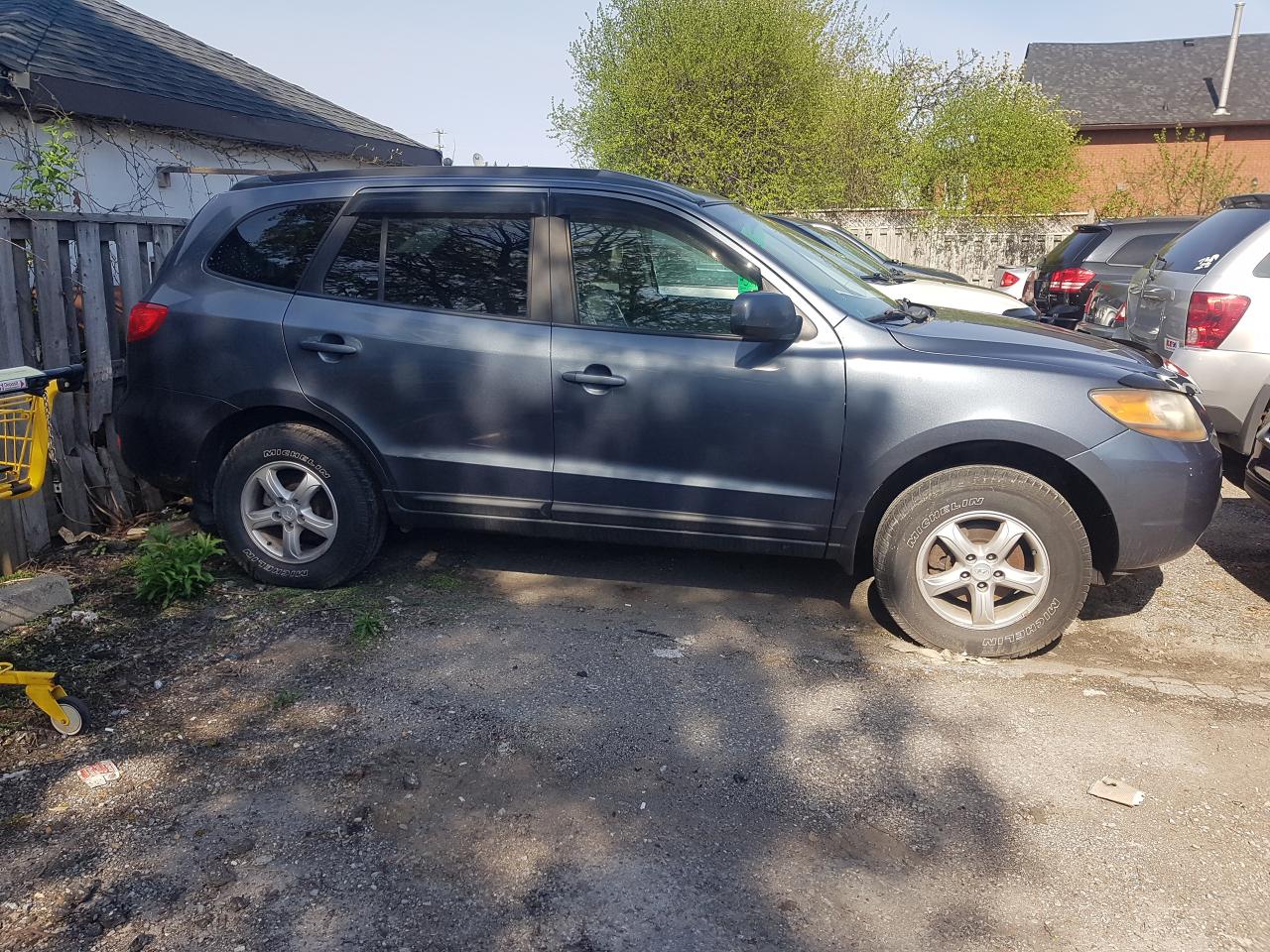 Used 2009 Hyundai Santa Fe GL for sale in Oshawa, ON