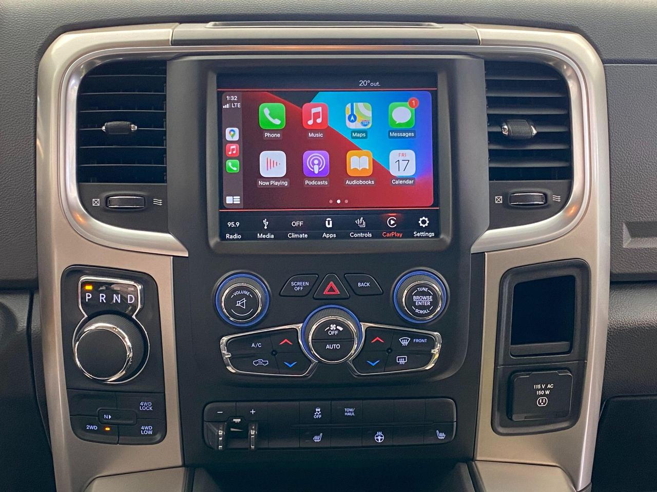 2018 RAM 1500 SLT 5.7L V8 HEMI 4x4 CREW+ApplePlay+CLEAN CARFAX - Photo #10