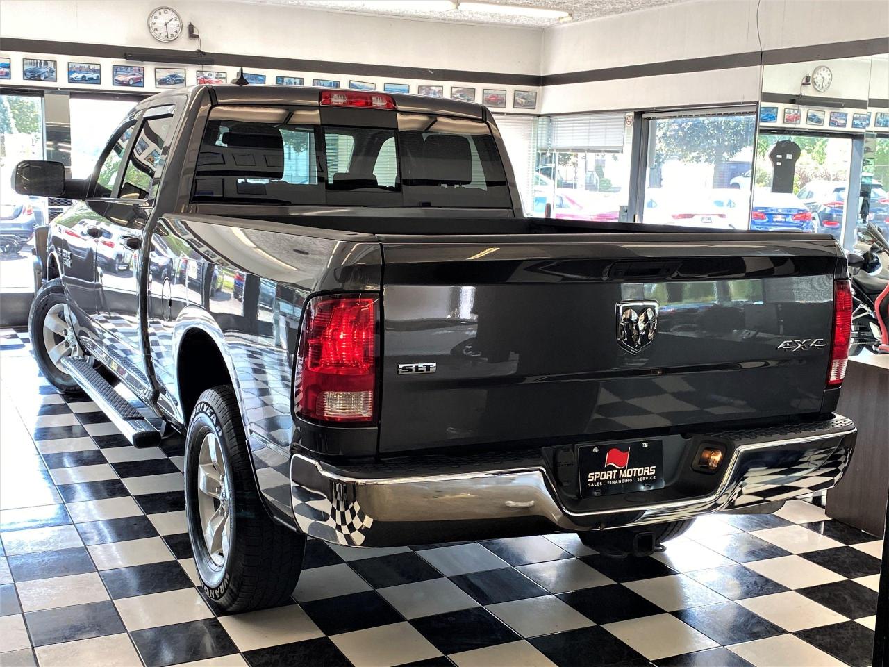2018 RAM 1500 SLT 5.7L V8 HEMI 4x4 CREW+ApplePlay+CLEAN CARFAX Photo16