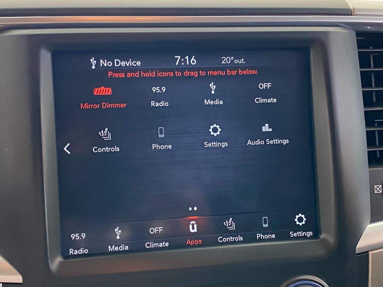 2018 RAM 1500 SLT 5.7L V8 HEMI 4x4 CREW+ApplePlay+CLEAN CARFAX - Photo #37