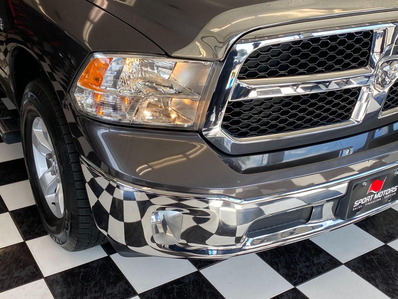 2018 RAM 1500 SLT 5.7L V8 HEMI 4x4 CREW+ApplePlay+CLEAN CARFAX - Photo #44