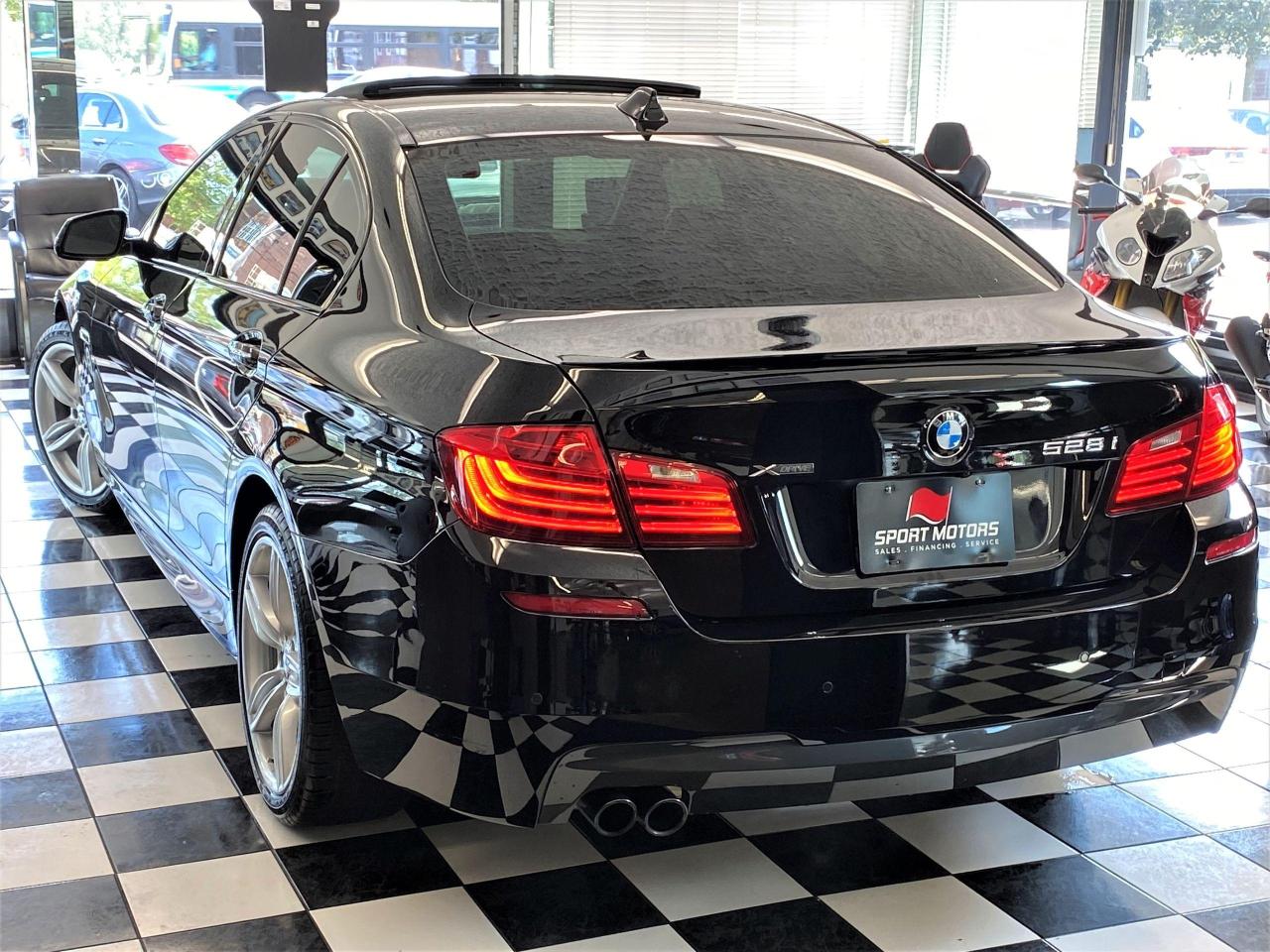 2016 BMW 5 Series 528i xDrive M PKG+Camera+GPS+Xenons+CLEAN CARFAX Photo14