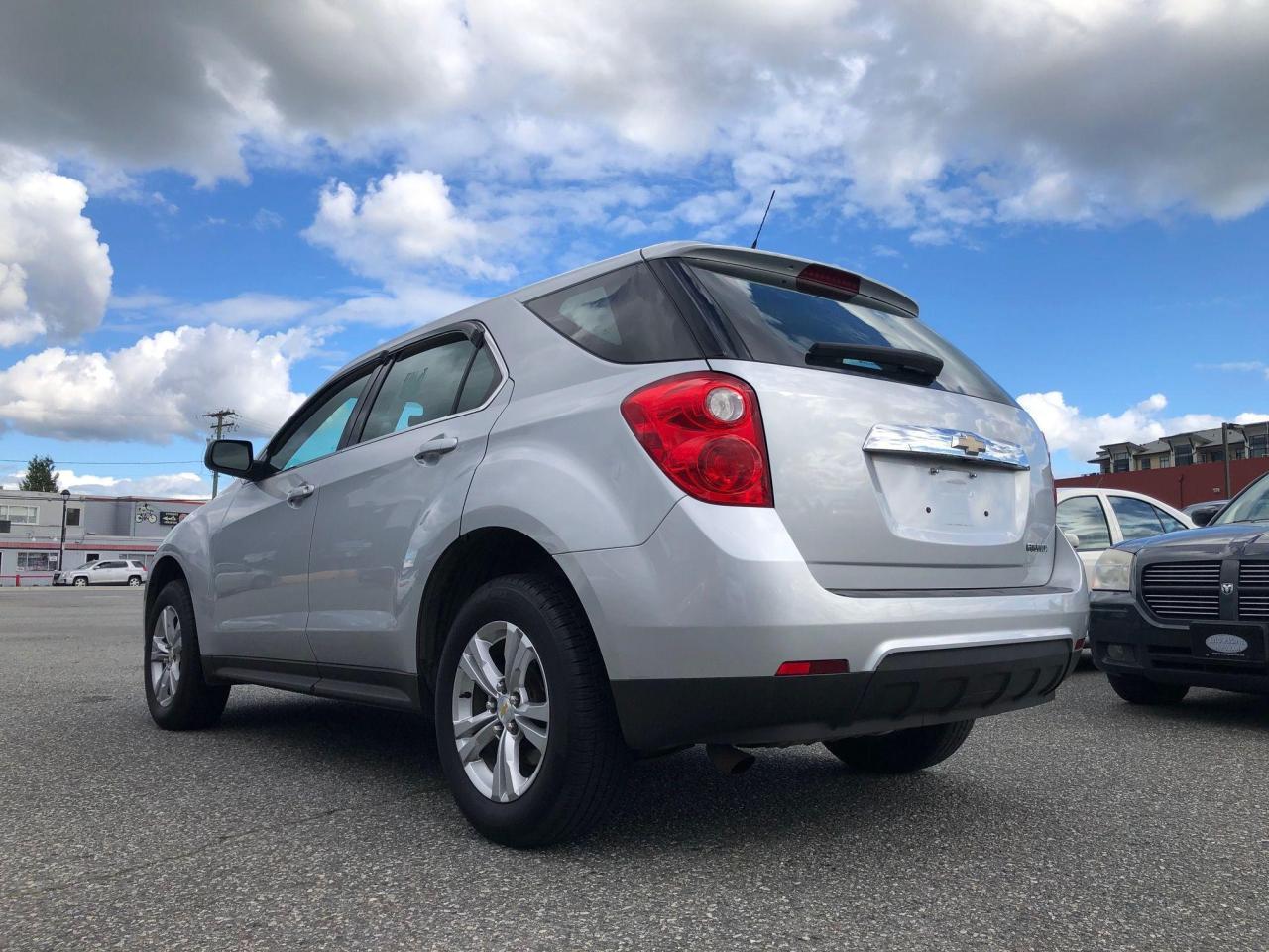 2011 Chevrolet Equinox LS - Photo #11