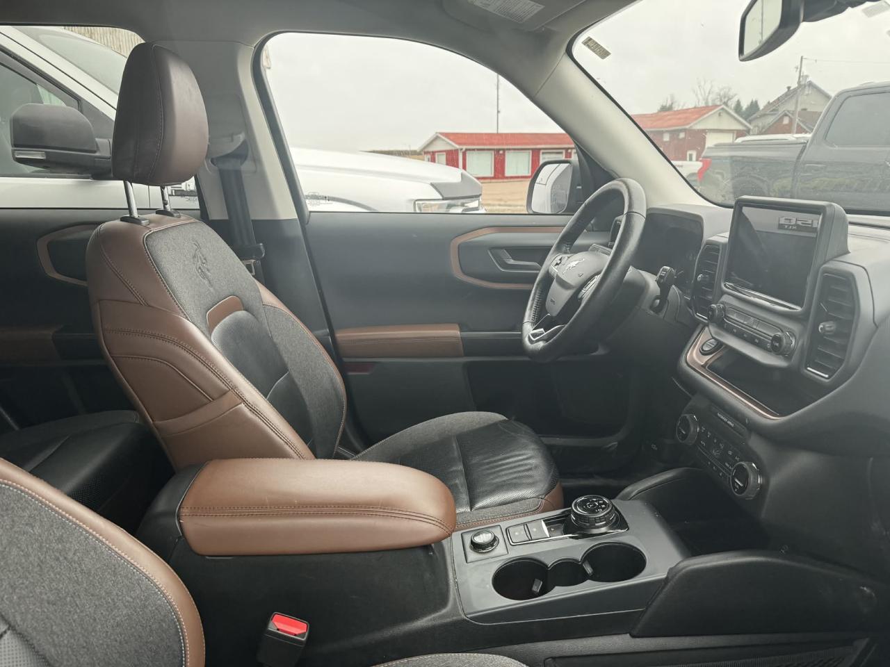 2021 Ford Bronco Sport Outer Banks Photo2