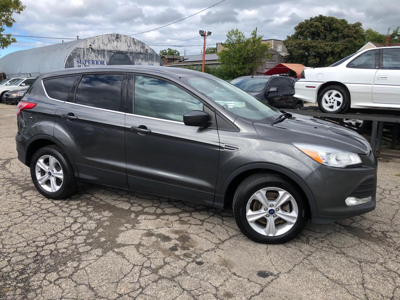 2015 Ford Escape SE Photo3