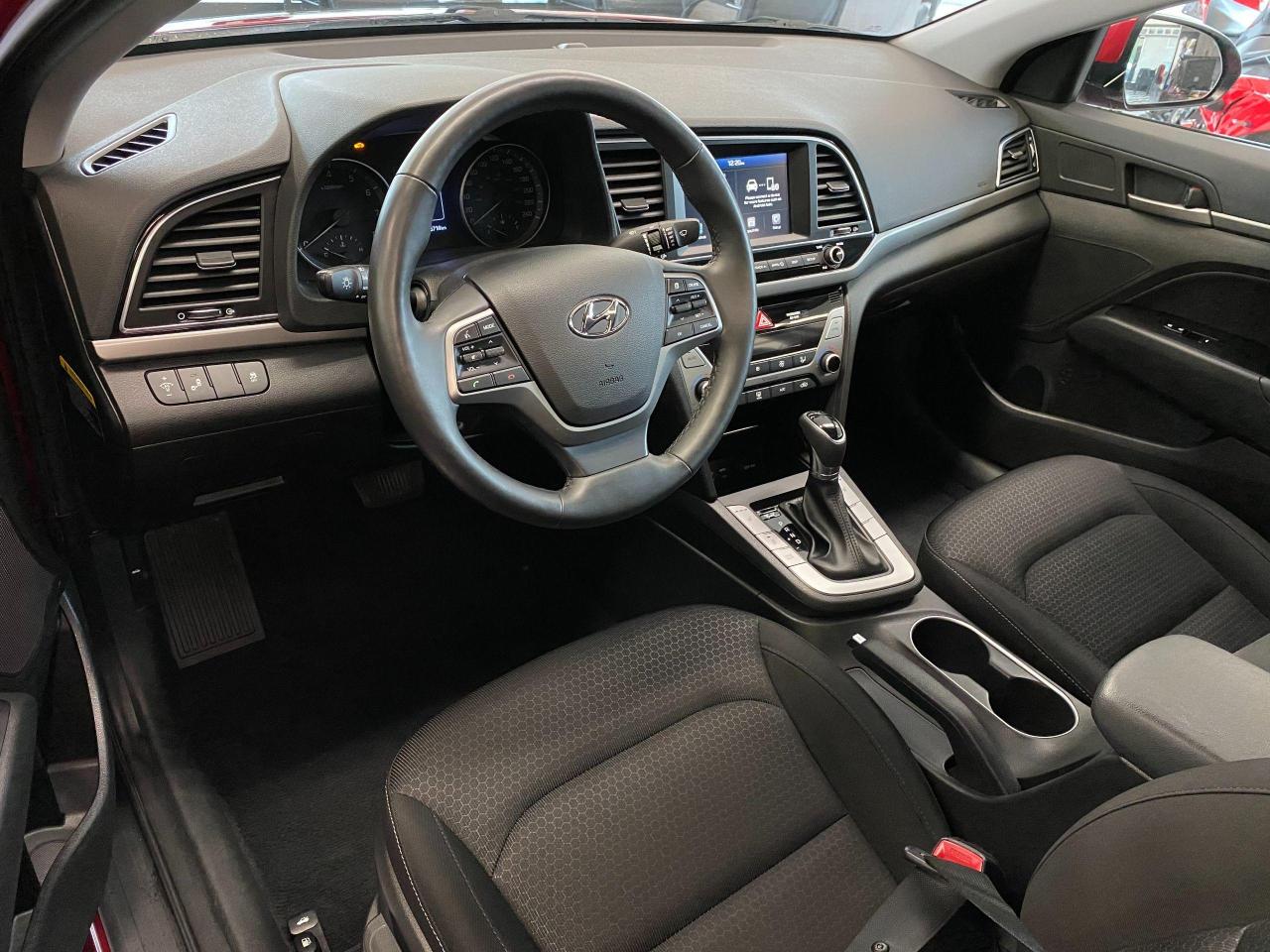 2017 Hyundai Elantra GLS+Sunroof+ApplePlay+Camera+CLEAN CARFAX - Photo #18