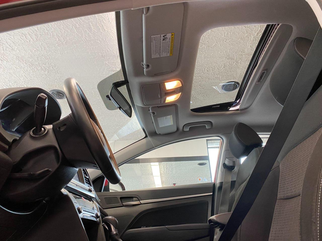 2017 Hyundai Elantra GLS+Sunroof+ApplePlay+Camera+CLEAN CARFAX Photo28