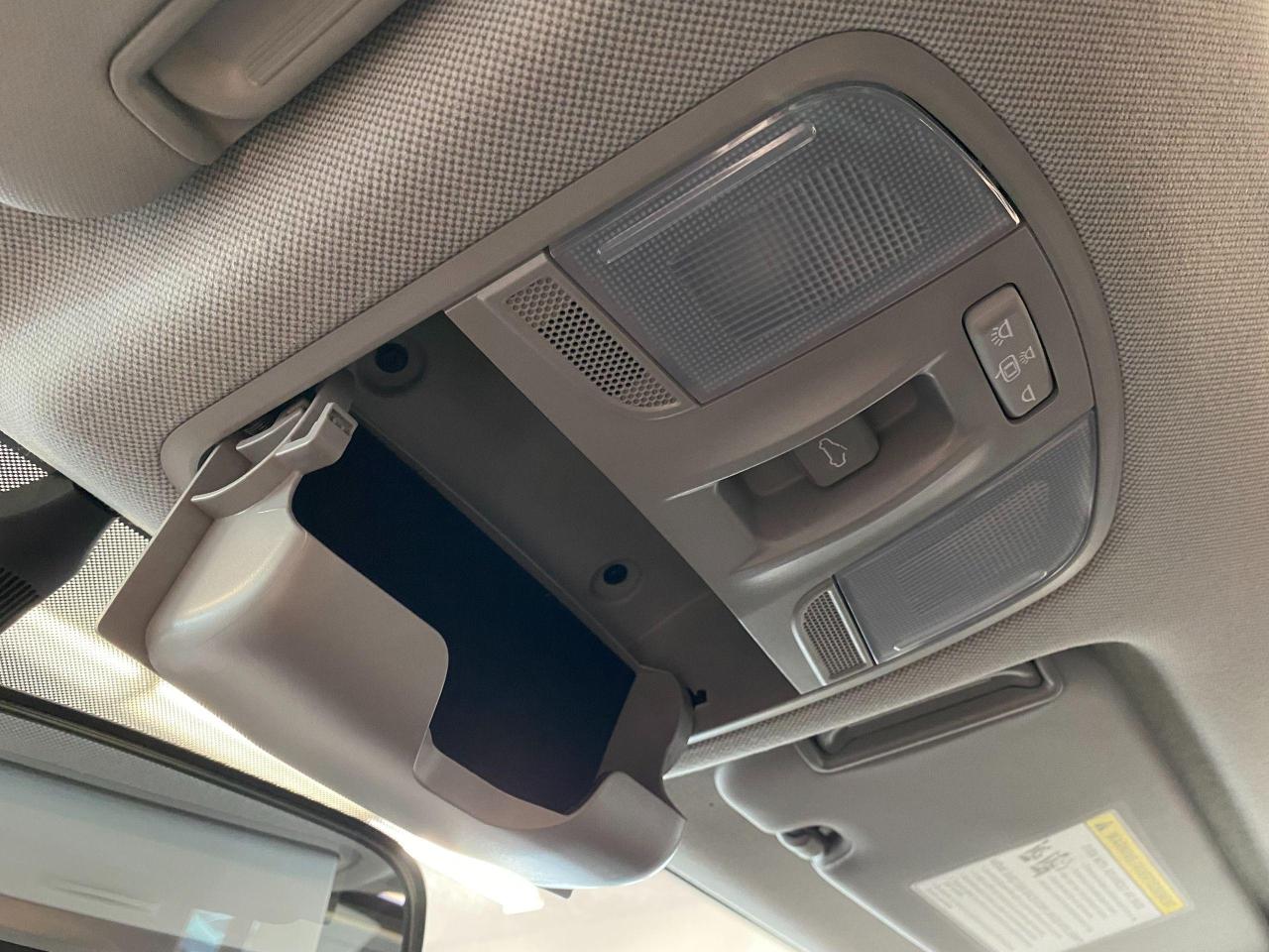 2017 Hyundai Elantra GLS+Sunroof+ApplePlay+Camera+CLEAN CARFAX - Photo #48