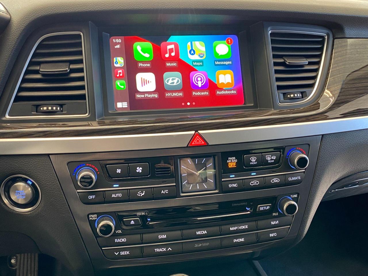 2015 Hyundai Genesis Premium AWD+ApplePlay+Camera+Xenons+CLEAN CARFAX - Photo #10