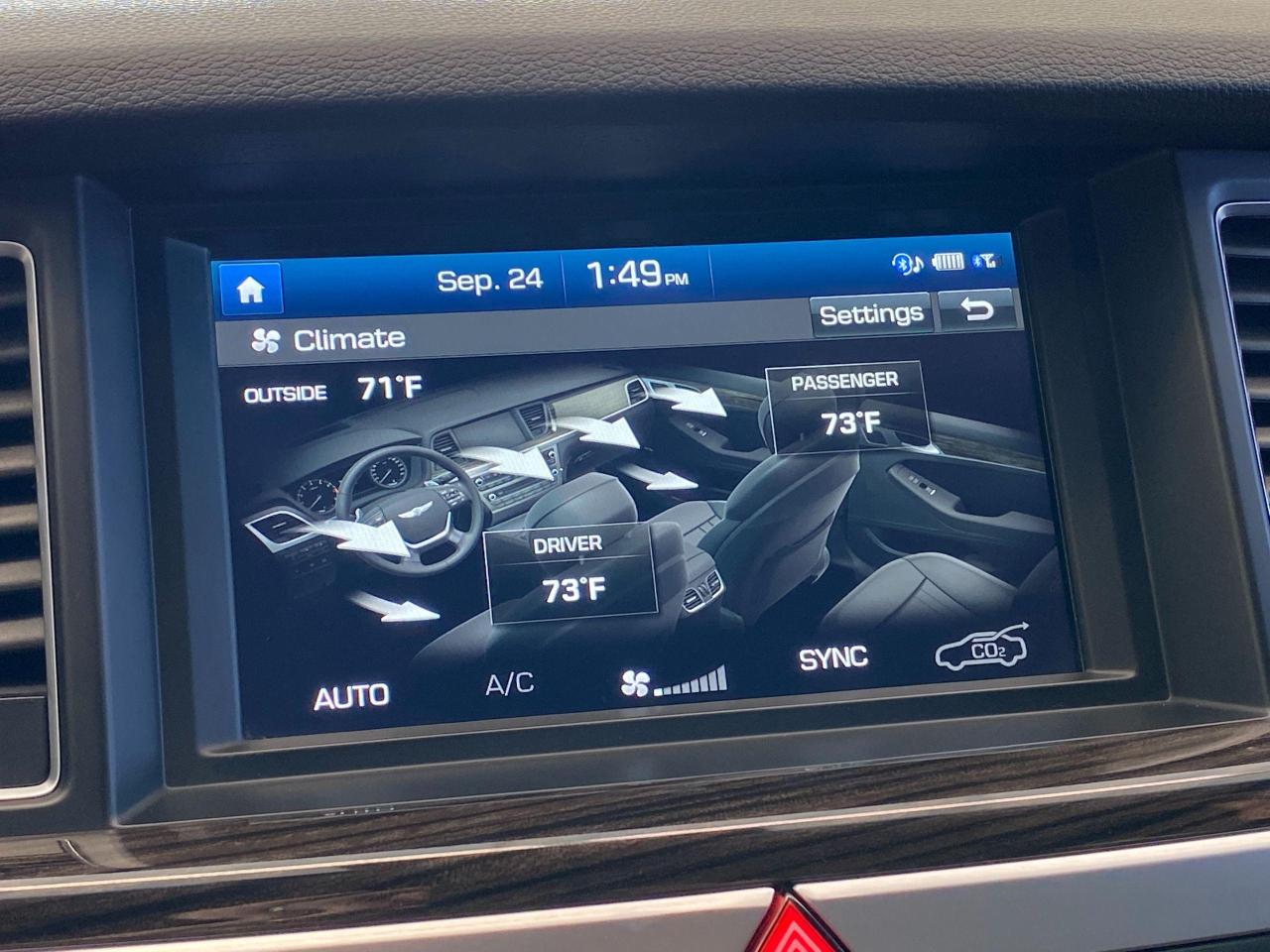 2015 Hyundai Genesis Premium AWD+ApplePlay+Camera+Xenons+CLEAN CARFAX - Photo #34