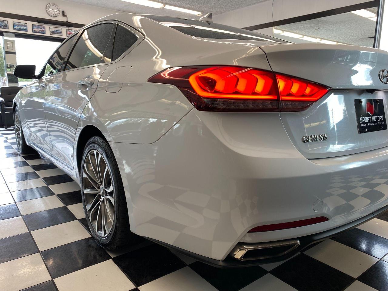 2015 Hyundai Genesis Premium AWD+ApplePlay+Camera+Xenons+CLEAN CARFAX - Photo #41