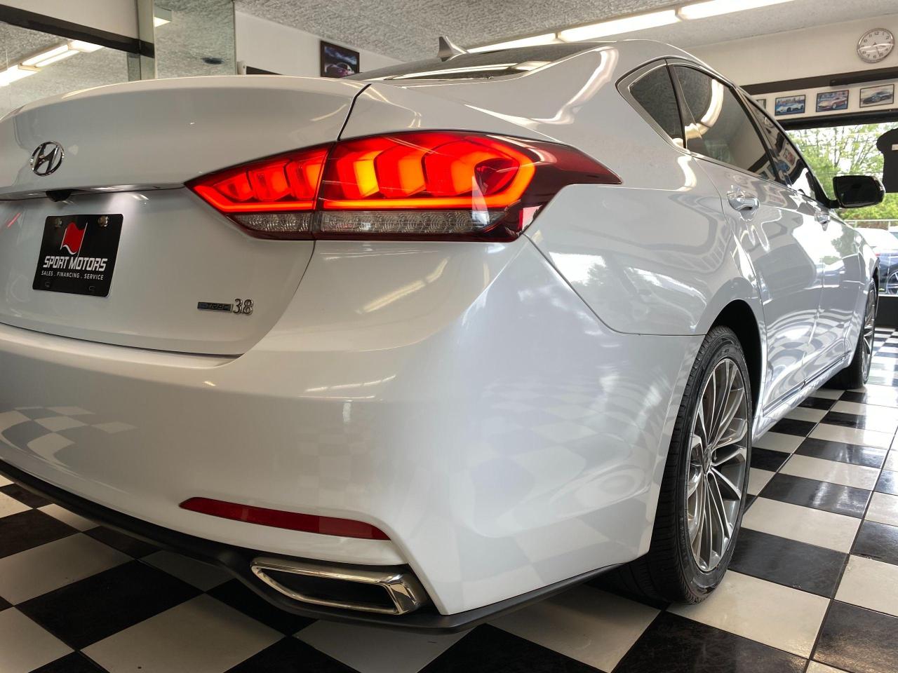 2015 Hyundai Genesis Premium AWD+ApplePlay+Camera+Xenons+CLEAN CARFAX - Photo #42