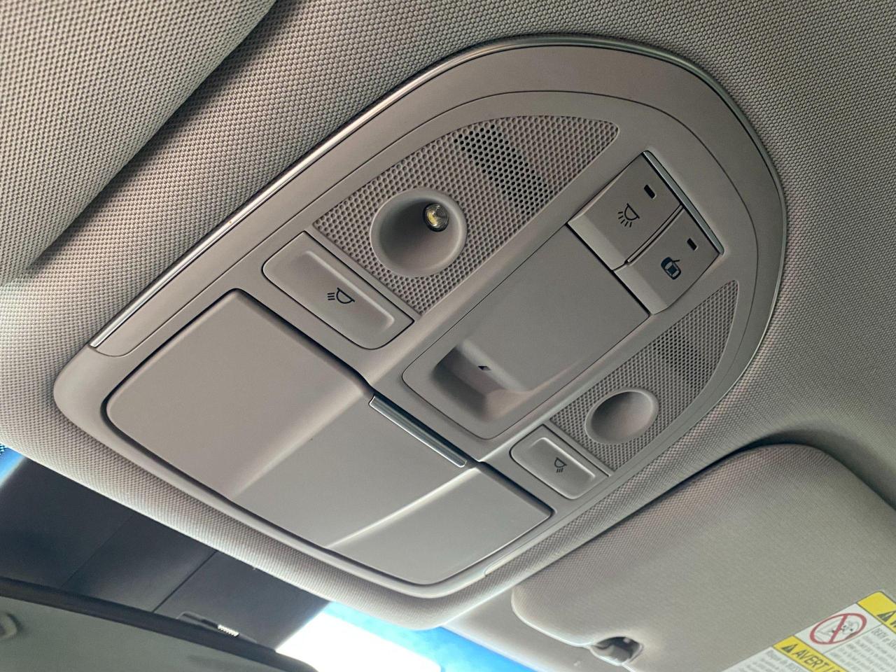 2015 Hyundai Genesis Premium AWD+ApplePlay+Camera+Xenons+CLEAN CARFAX - Photo #48