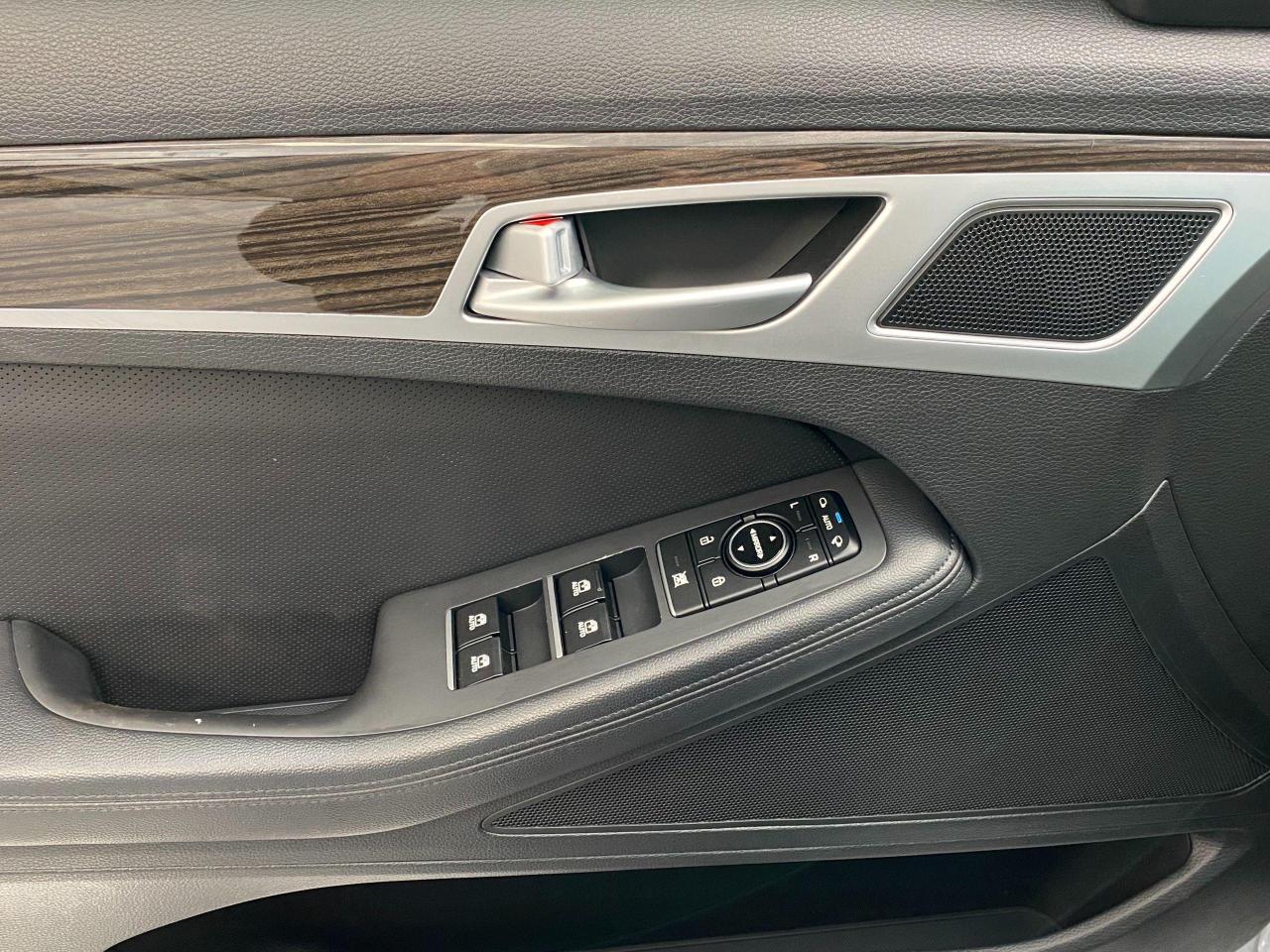 2015 Hyundai Genesis Premium AWD+ApplePlay+Camera+Xenons+CLEAN CARFAX - Photo #58