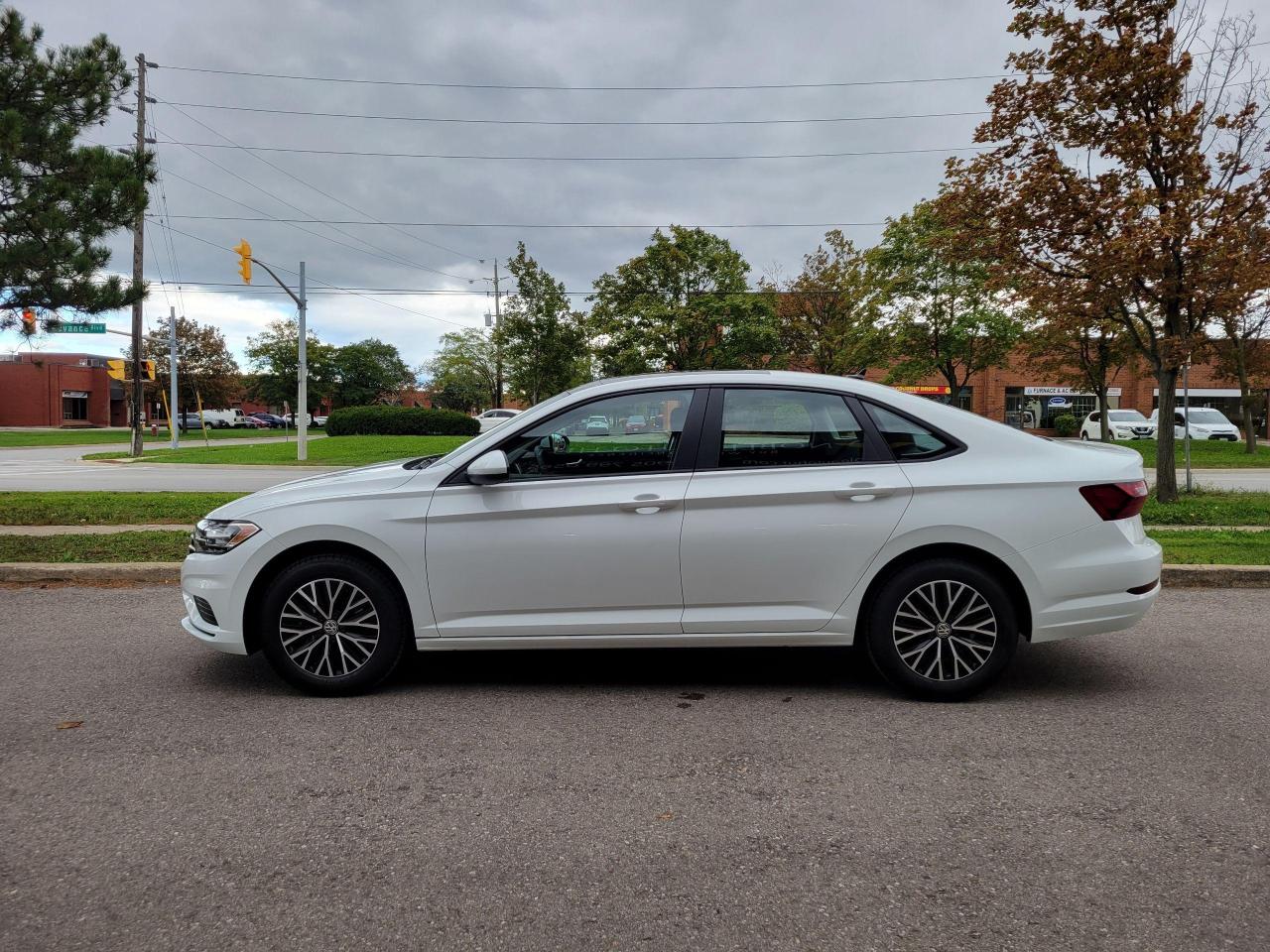 2021 Volkswagen Jetta HIGHLINE Photo2
