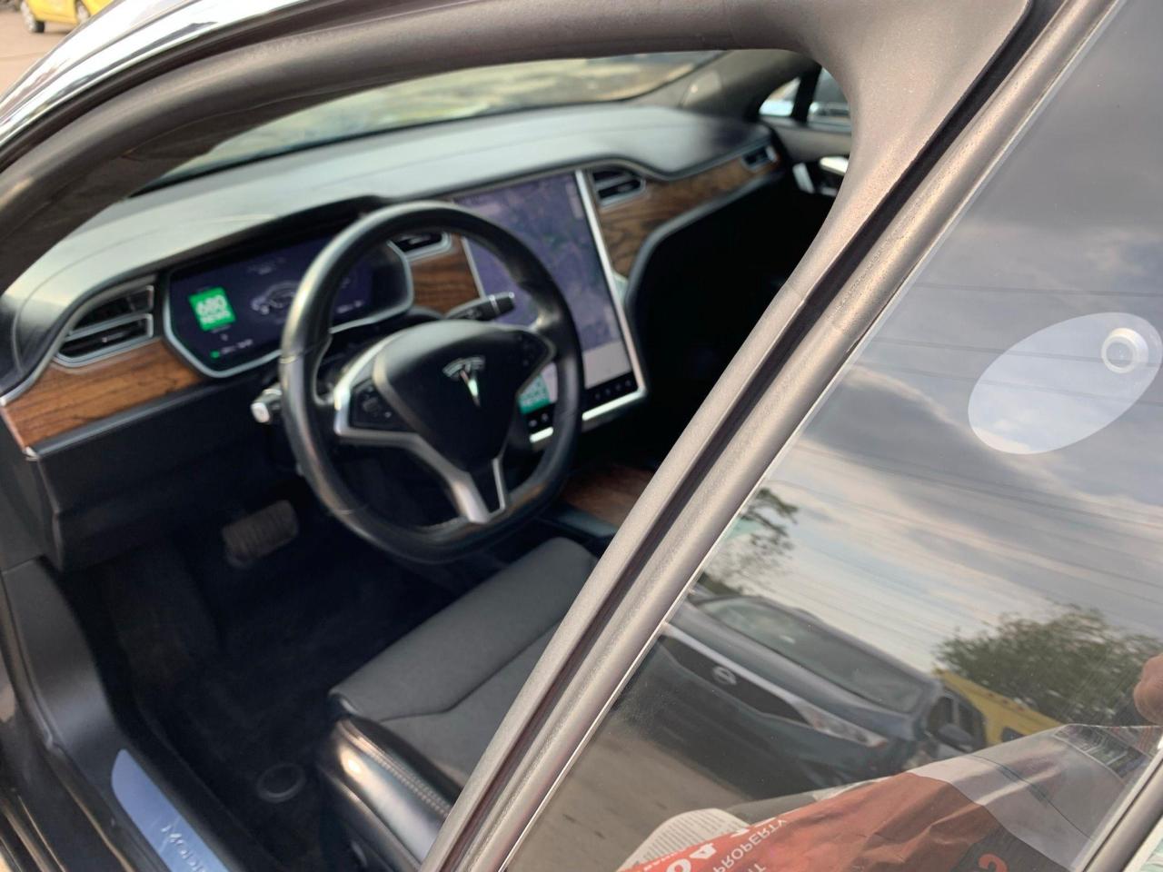 2017 Tesla Model S 100D, Enhanced Autopilot! No Accidents! - Photo #17