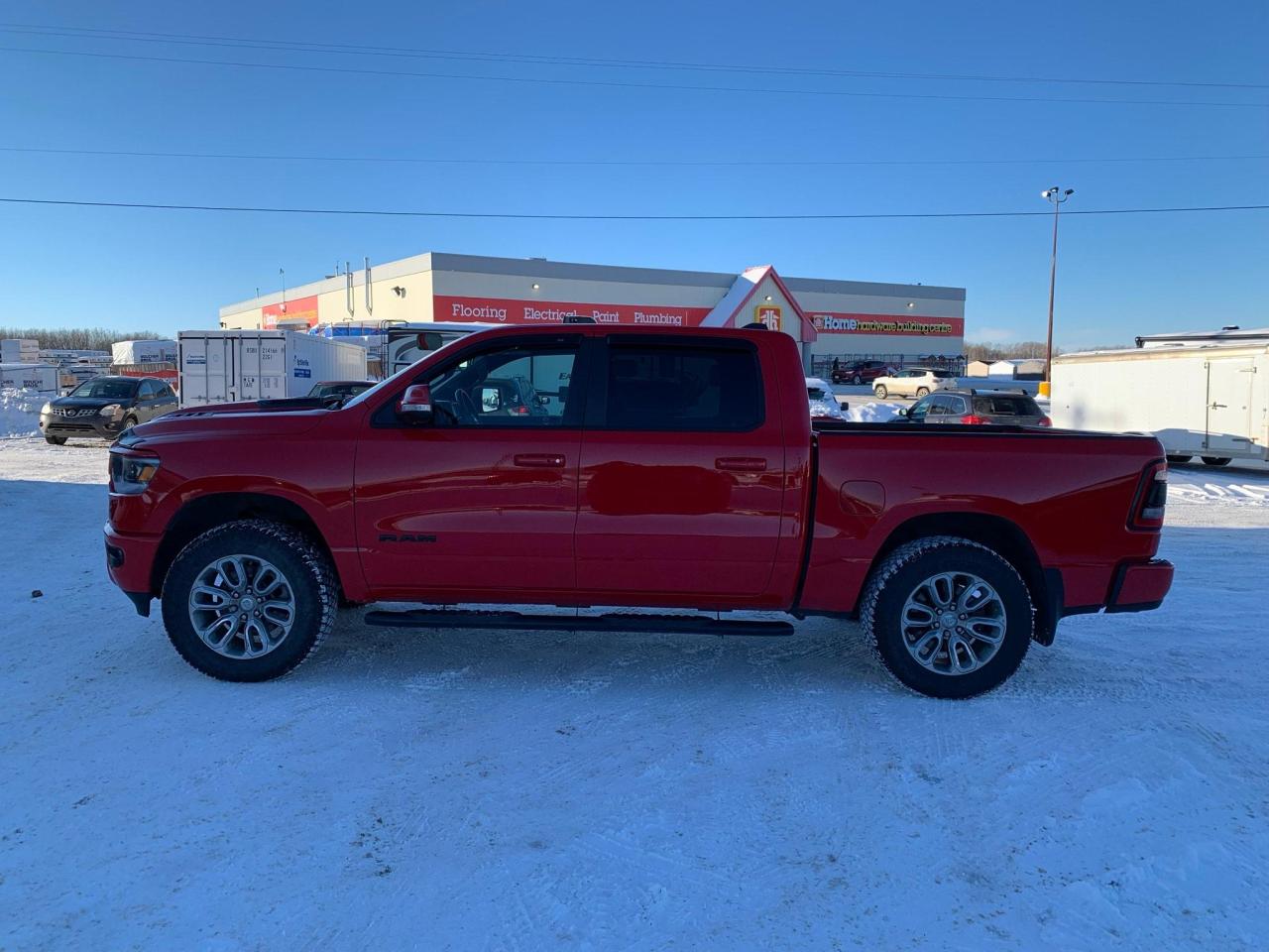 2019 RAM 1500 SPORT Photo3