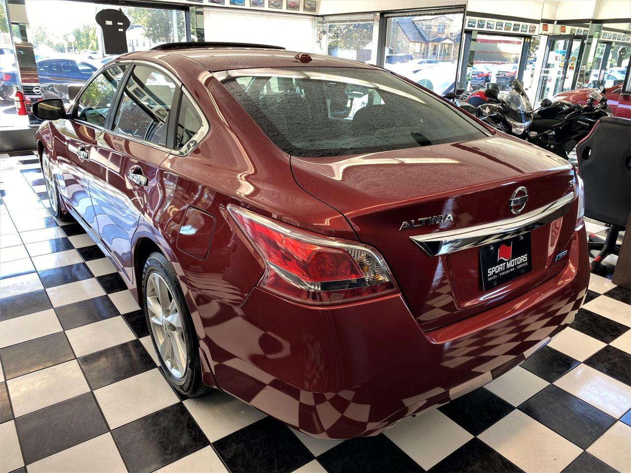 2013 Nissan Altima 2.5 SL+Blind Spot+Leather+GPS+ROOF+CLEAN CARFAX - Photo #2
