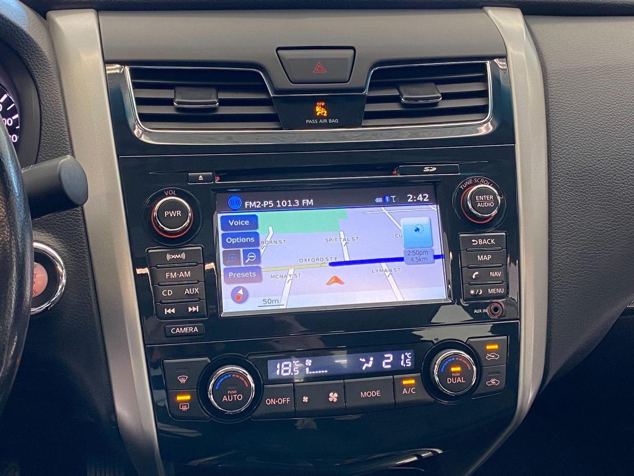 2013 Nissan Altima 2.5 SL+Blind Spot+Leather+GPS+ROOF+CLEAN CARFAX - Photo #10