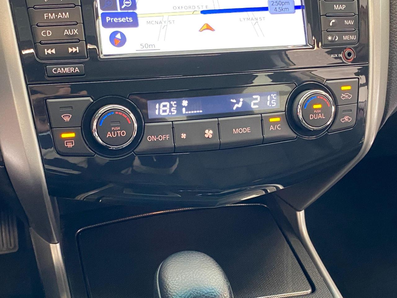 2013 Nissan Altima 2.5 SL+Blind Spot+Leather+GPS+ROOF+CLEAN CARFAX - Photo #35
