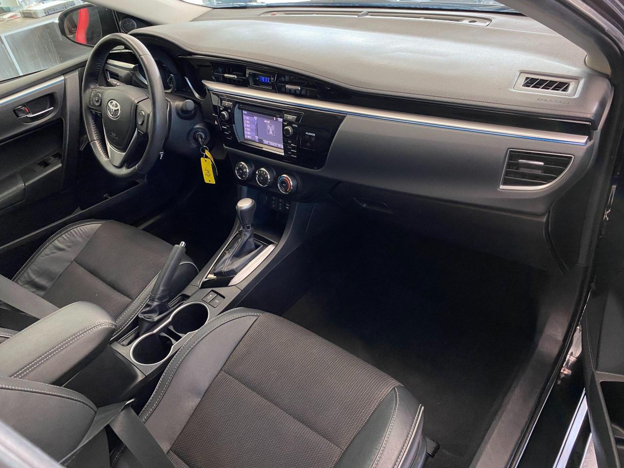 2014 Toyota Corolla S+New Brakes+Camera+Xenons+CLEAN CARFAX - Photo #20