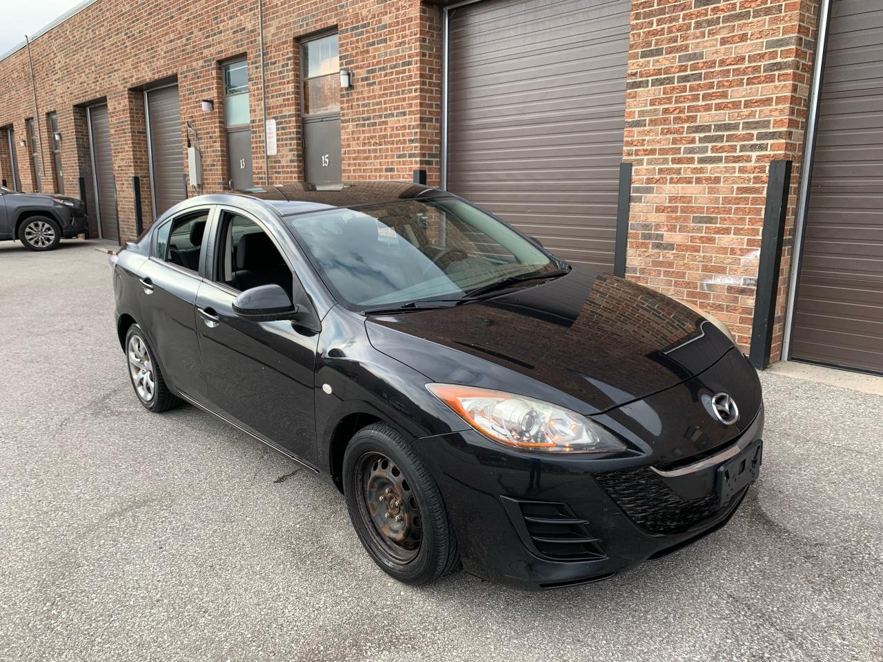 2010 Mazda MAZDA3 GX Photo3