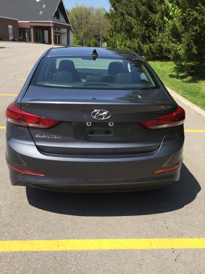 2017 Hyundai Elantra GL- YES,...ONLY 46,327 KMS.!!! 1 SENIOR OWNER!! Photo2