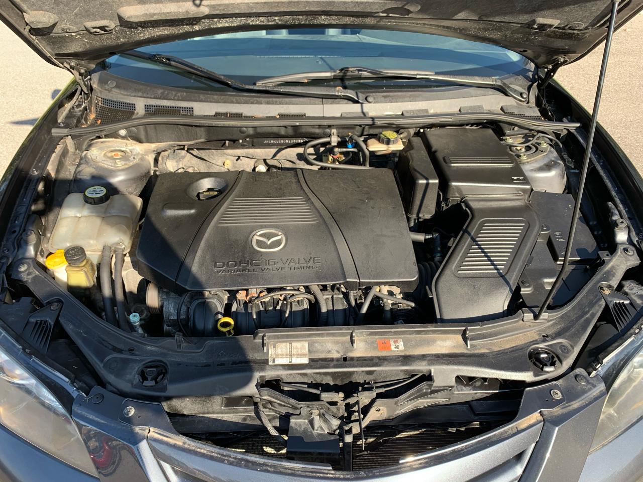 2005 Mazda MAZDA3 GT - Photo #12