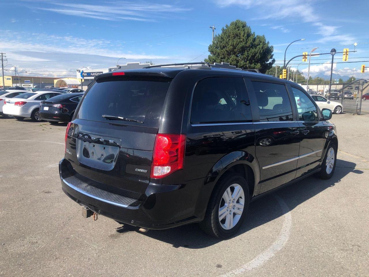 2013 Dodge Grand Caravan Crew Plus - Photo #6