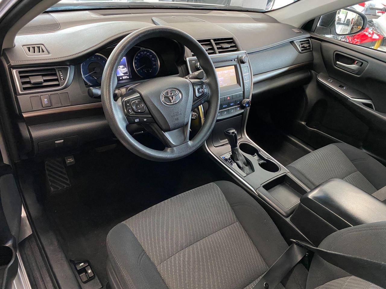 2016 Toyota Camry LE+Camera+Bluetooth+Cruise+2 Keys+Rust Proofed Photo88