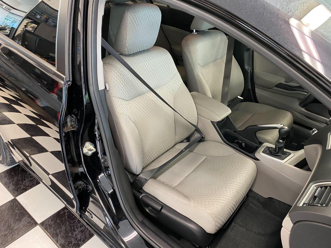 2015 Honda Civic LX+Camera+Bluetooth+Heated Seats+CLEAN CARFAX - Photo #22