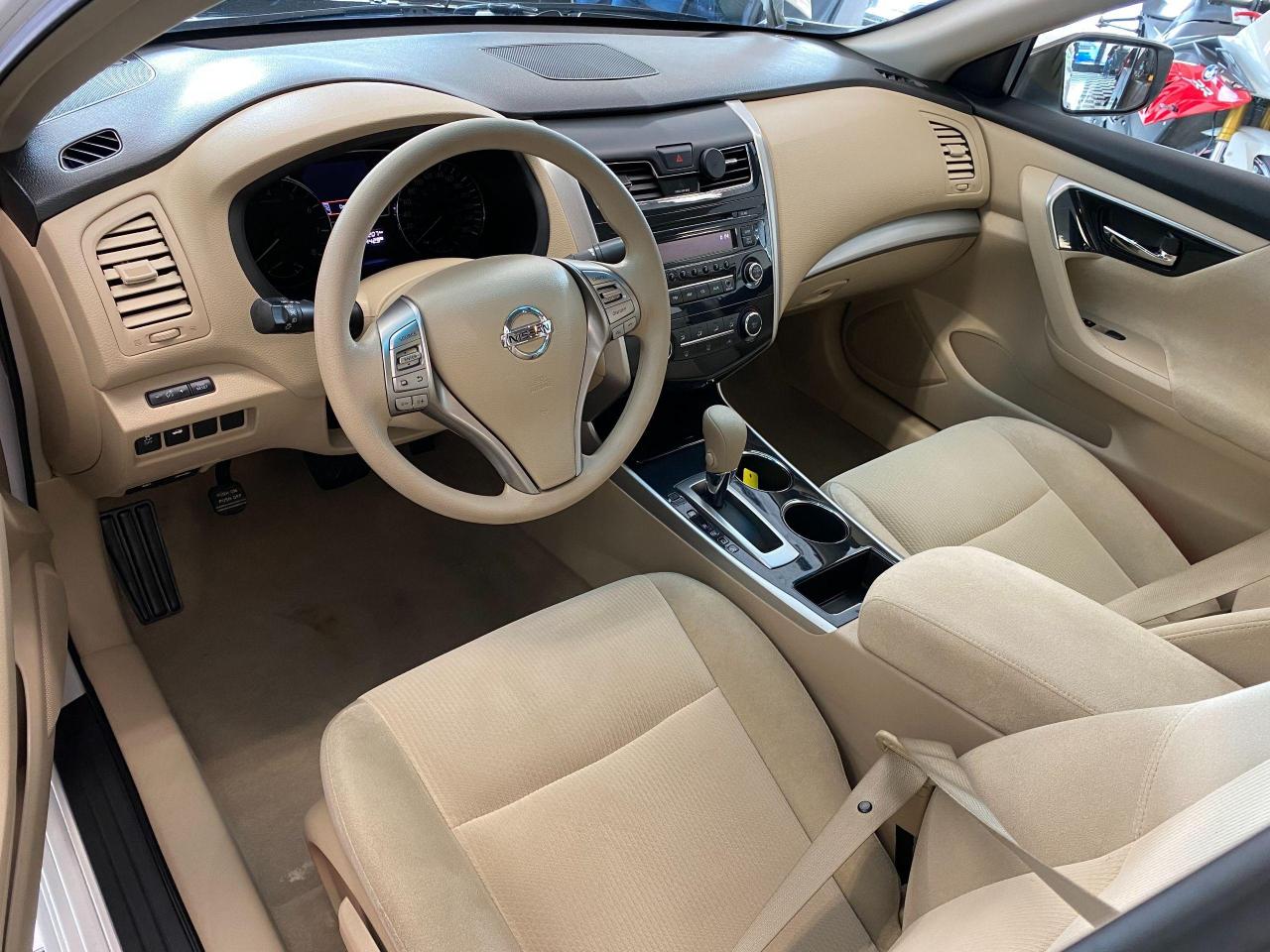 2013 Nissan Altima 2.5+Bluetooth+Push Start+CLEAN CARFAX - Photo #18