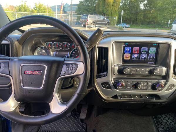 2017 GMC Sierra 1500 SLE - Photo #13