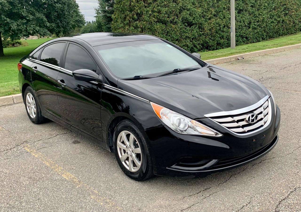 2011 Hyundai Sonata GL - Photo #12