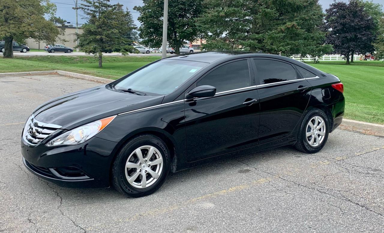 2011 Hyundai Sonata GL - Photo #17