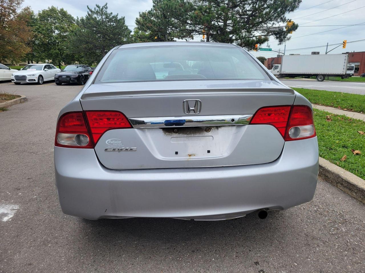 2009 Honda Civic DX-G Photo3